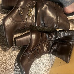 Women's boots